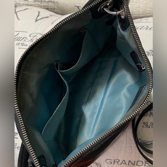 COACH Poppy Leather Hippie Purse Black Leather. Crossbody bag. Handbag. Preowned - Picture 4 of 16